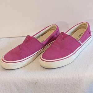 TOMS Pink Canvas Slip On Sneakers Womens Size 8 Casual Skater Shoes